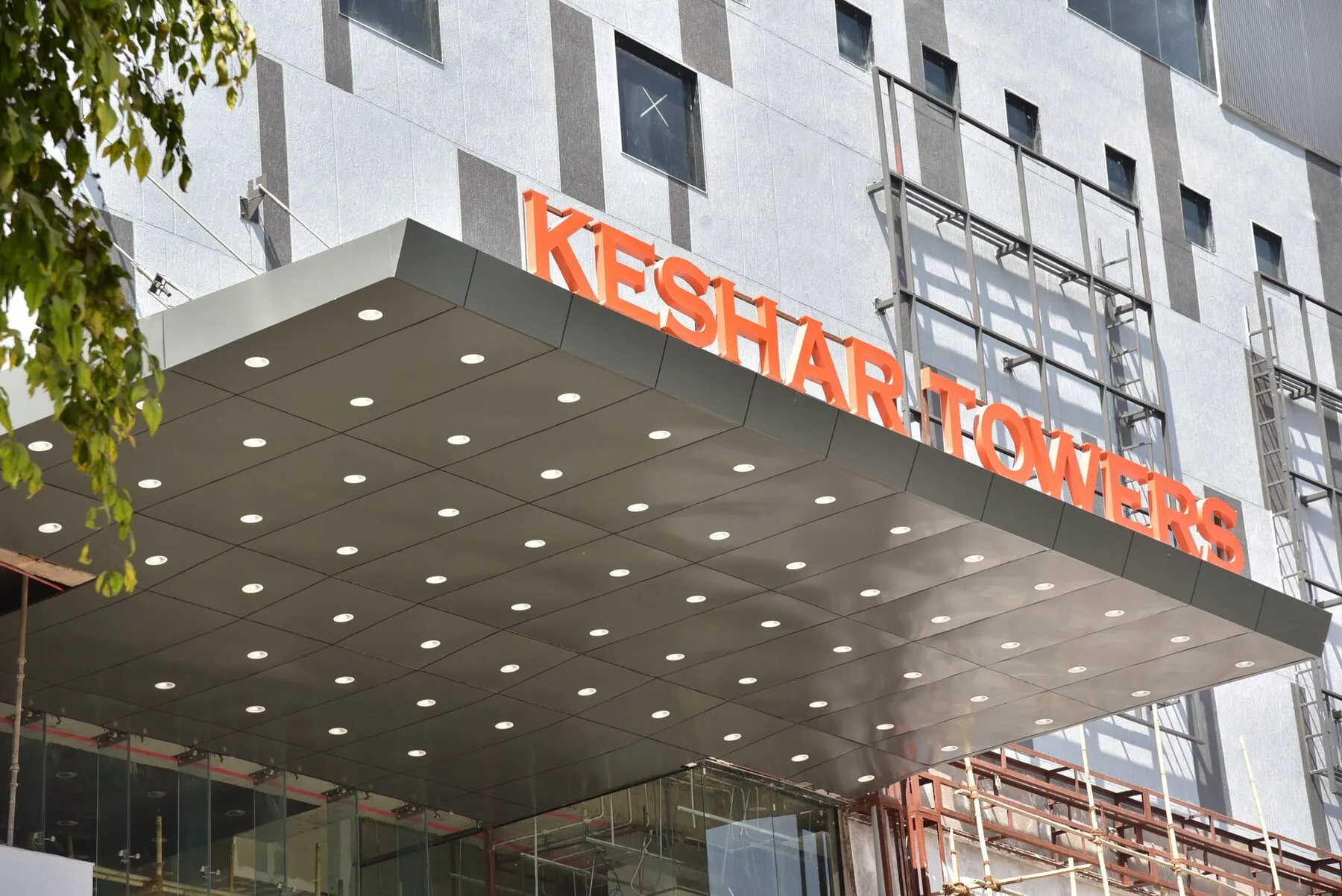 The office entrance canopy at Keshar Towers, Race Course Road